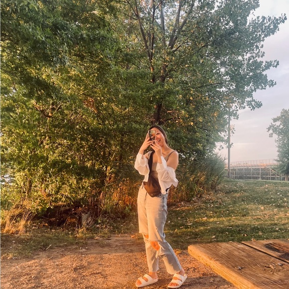 Meet your Posher, Joanne - Picture 2 of 6